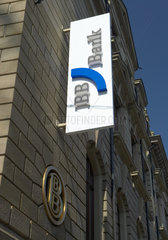 Karlsruhe - Bankgebaeude der BB Bank mit Firmenschild an der Fassade