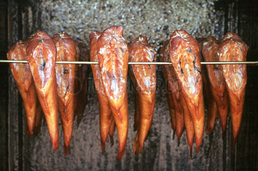 Traditionell geraeucherter Fisch