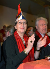 Ministerpraesidentin Heide Simonis SPD mit Narrenkappe
