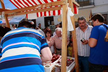 Wurstspezialitaet auf eine Messe in Andalusien