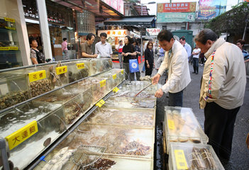 Hong Kong  China  Verkauf von Meeresfruechten