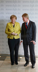Berlin  Deutschland  Bundeskanzlerin Angela Merkel  CDU  und Reiner Hoffmann  DGB-Vorsitzender