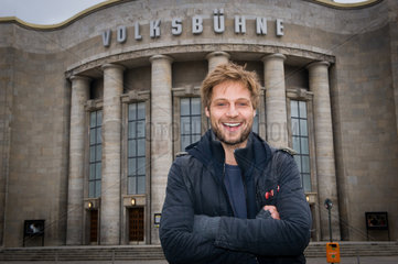 Berlin  Deutschland  der Schauspieler Christoph Letkowski im Portrait