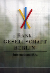 Schild der Dependance der Bank Gesellschaft Berlin AG in Luxemburg