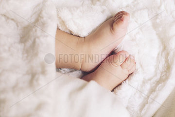 Baby's bare feet