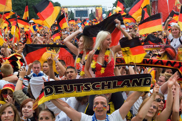 Deutsche Fussballfans zur FIFA WM 2006