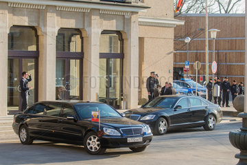 Hannover  Deutschland  Limousinen anlaesslich des Besuches von Wladimir Putin