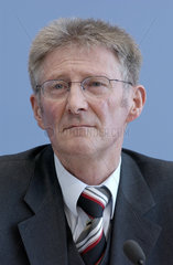 Dr. Eckhardt Wohlers  HWWA Hamburg