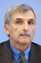 Dr. Reinhard Mutz