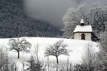Kapelle im winterlichen Schwarzwald