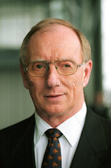 Dr. Volker Jung