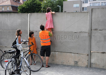 Berlin  Deutschland  die Gedenkstaette Berliner Mauer an der Bernauer Strasse