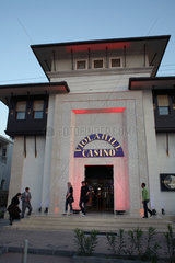 Kyrenia  Tuerkische Republik Nordzypern  Eingang zum Casino des Savoy Ottoman Palace Hotel & Casino