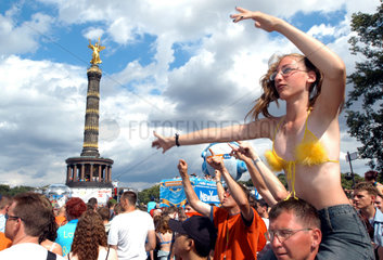 Berlin  Love Parade 2003