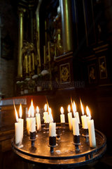 Krakau  Polen  Kerzen in der in der Corpus Christi Bazilika