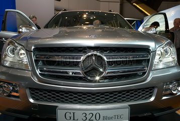 Berlin  Deutschland  Modell GL 320 der GL-Klasse von Mercedes-Benz