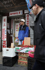 New York City  USA  Obst- und Gemueseverkaeufer in Chinatown