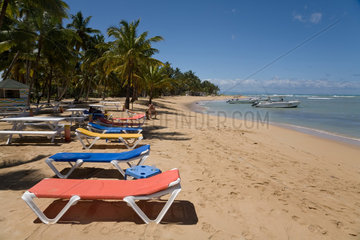 Las Terrenas  Dominikanische Republik  der Palmenstrand der Laguna Manca
