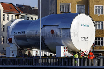 Verladung Siemens Gasturbine