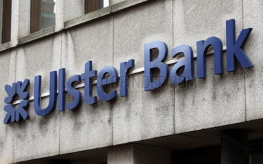 Dublin  Irland  Schriftzug der Ulster Bank
