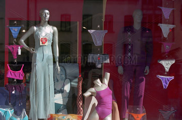 Schaufenster e. Konfektionsladen  Leipziger Strasse (Strada Lipscani)  Bukarest