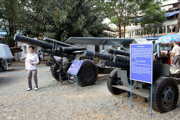 Vietnam  Kriegswaffen im Museum fuer Kriegsgeschichte in Saigon