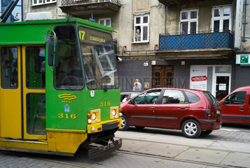 Poznan  Polen  Strassenbahn und Autoverkehr
