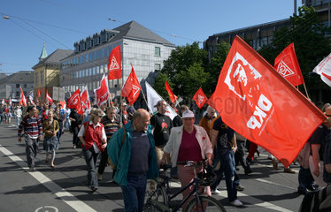 Karlsruhe - Gewerkschafter demonstrieren zum Tag der Arbeit