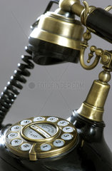 Symbolfoto: Telefon  Telekommunikation