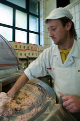 Freyung  Deutschland  Wurstproduktion in der Firma Handtmann
