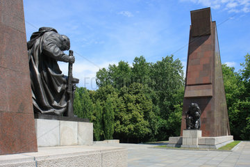 Berlin  Deutschland  sowjetisches Ehrenmal im Treptower Park