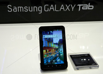 Berlin  Deutschland  Samsung stellt den Tablet-PC Galaxy Tab auf der IFA 2010 vor