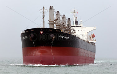Hong Kong  China  das Frachtschiff Nord Spirit