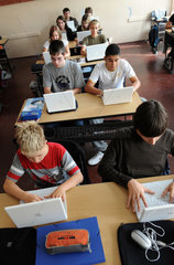 Berlin  Deutschland  Laptopklasse an der Georg-Weerth-Realschule