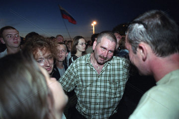 Betrunkener Mann bei einem Strassenfest  Kaliningrad  Russland