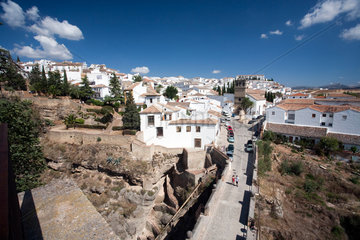 Ronda  Spanien  ein Ueberblick ueber die Stadt