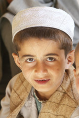 Kunduz  Afghanistan  Junge in einer Schule