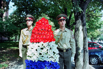 Bulgarische Soldaten bei Kranzniederlegung  Sofia