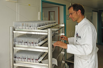Deutschland  Nordrhein-Westfalen - Chemisches Veterinaeruntersuchungsamt in Krefeld