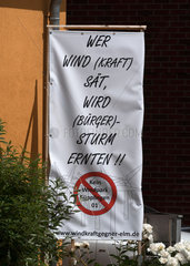 Suepplingen  Deutschland  Buergerprotest gegen Windkraftanlagen