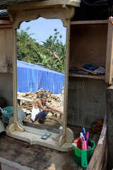 Bulus Kulon  Indonesien  Schuttbeseitigung im Erdbebengebiet