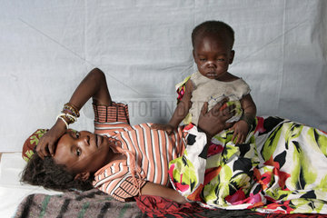 Goma  Demokratische Republik Kongo  an Cholera erkrankte Mutter mit Kind