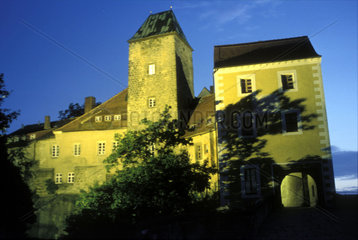 Burg Hohenstein bei Nacht