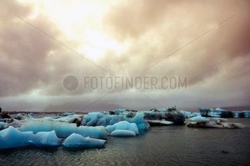 Eisscholle vor Island