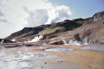 dampfende Landschaft auf Island