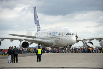 Schoenefeld  Deutschland  ausgestellter Airbus A380 auf der ILA