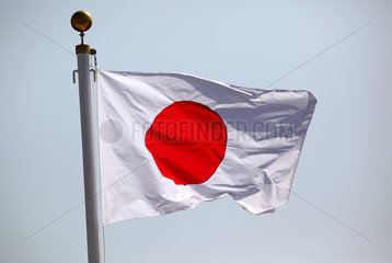 Hongkong  China  Nationalflagge von Japan weht im Wind