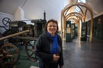 Luckau  Deutschland  Museumschefin Helga Tucek im Museum des ehemaligen Kloster/Gefaengnis
