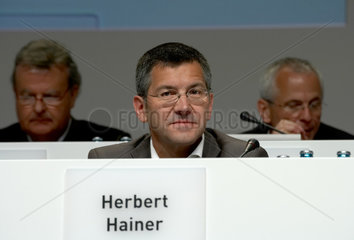 Fuerth  Deutschland  der Vorstandsvorsitzende der Adidas Group Herbert Hainer