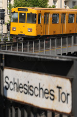 Berlin  Deutschland  U-Bahn der Linie U1 am Schlesischen Tor
